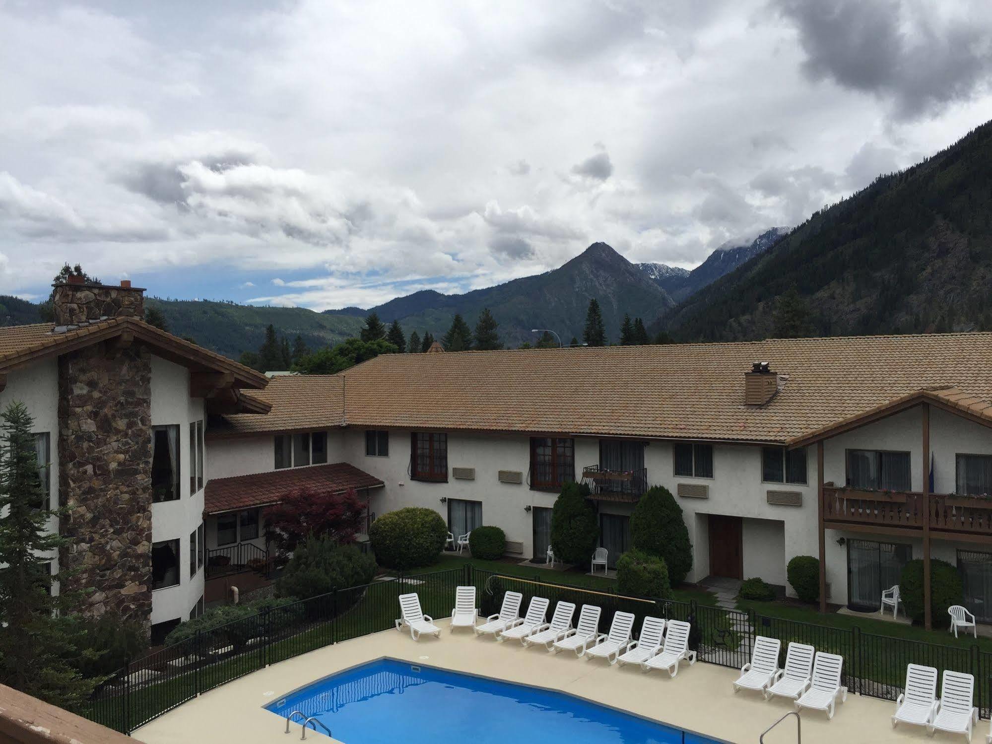 Enzian Inn Leavenworth Bagian luar foto